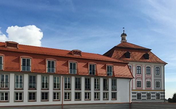 Hotel Schloss Leitheim Екстер'єр фото