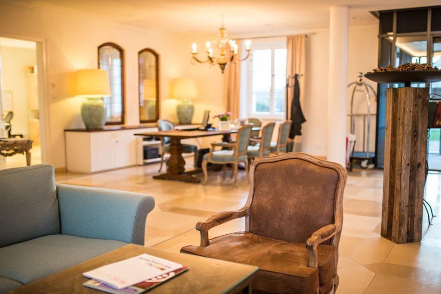 Hotel Schloss Leitheim Екстер'єр фото