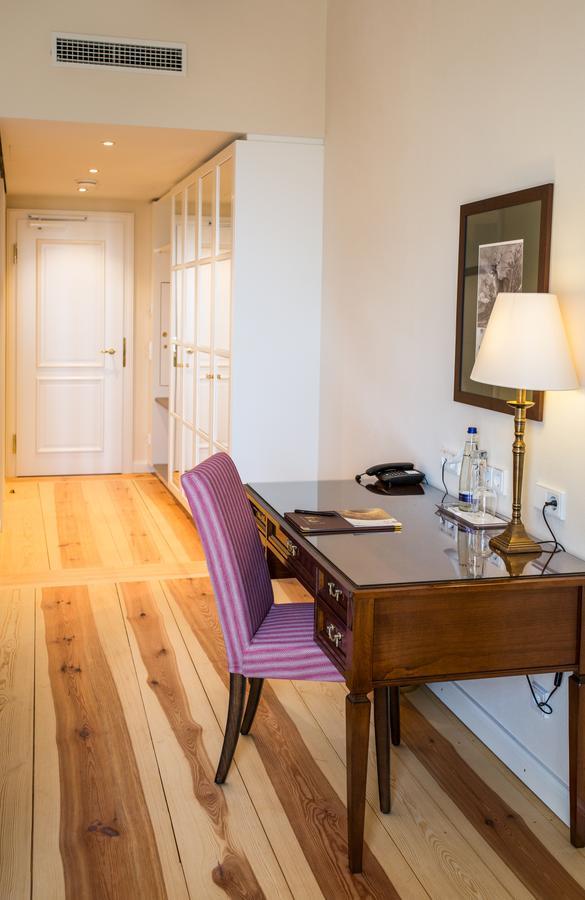 Hotel Schloss Leitheim Екстер'єр фото